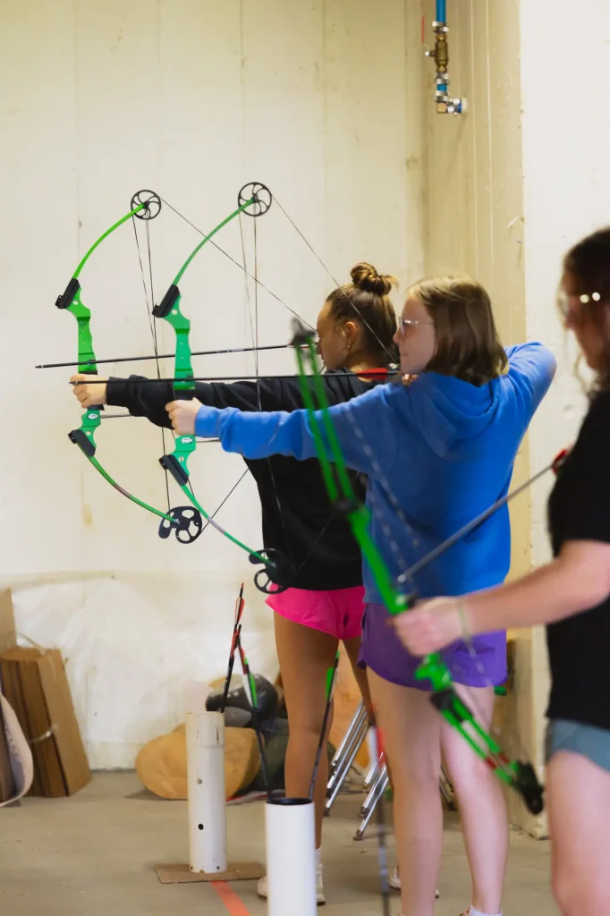 girls-archery